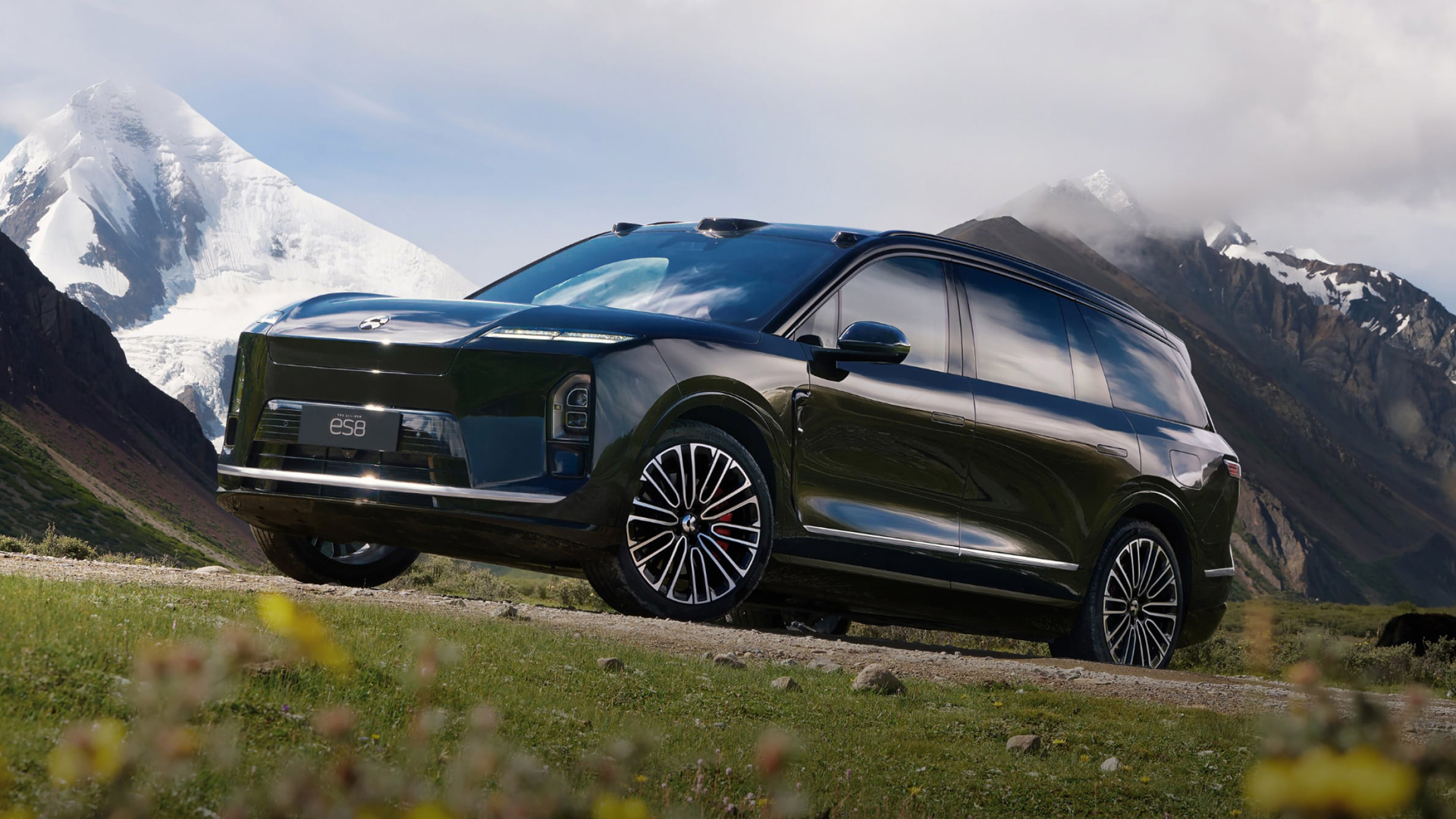 Электромобиль NIO ES8